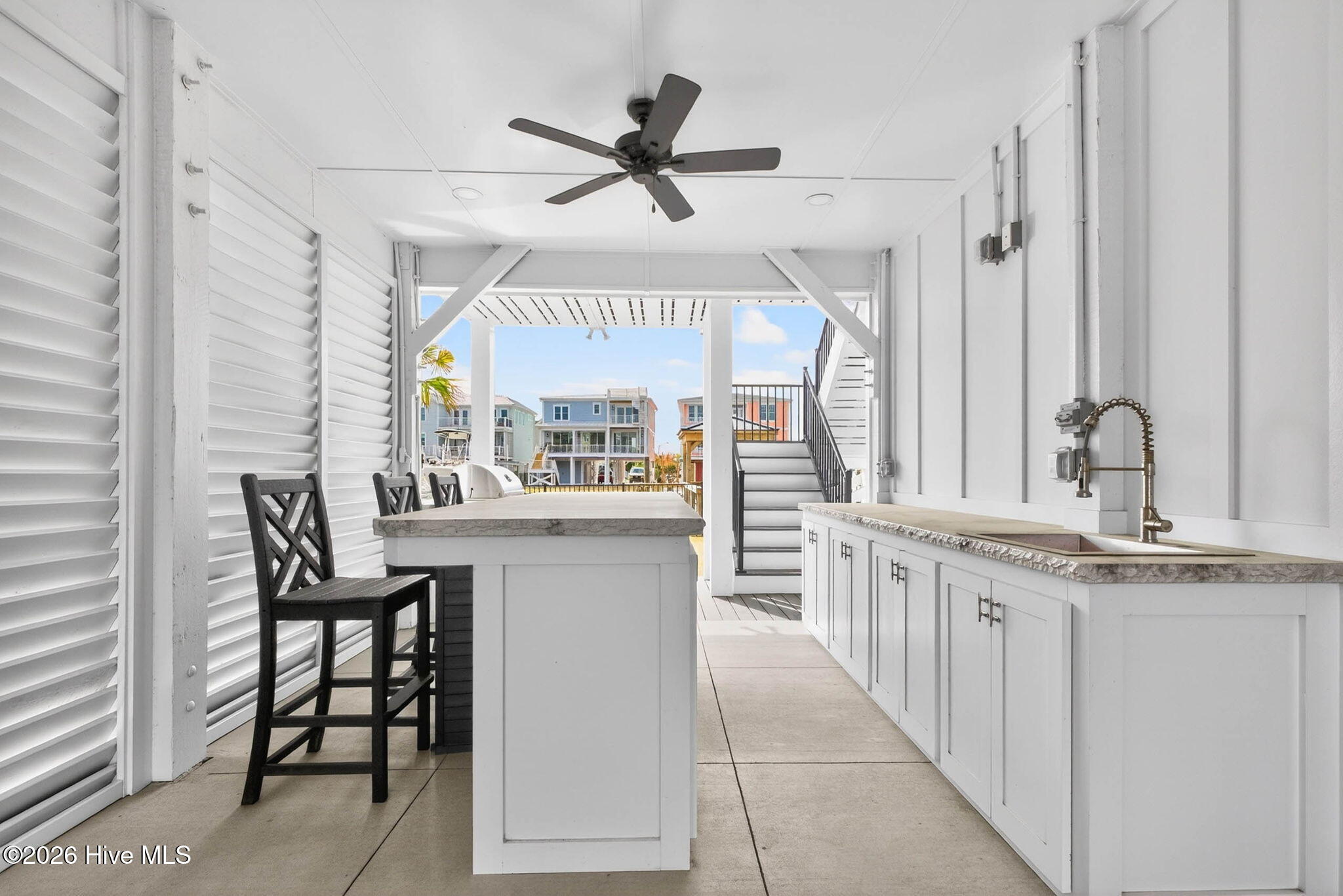 1416 Riverside Drive