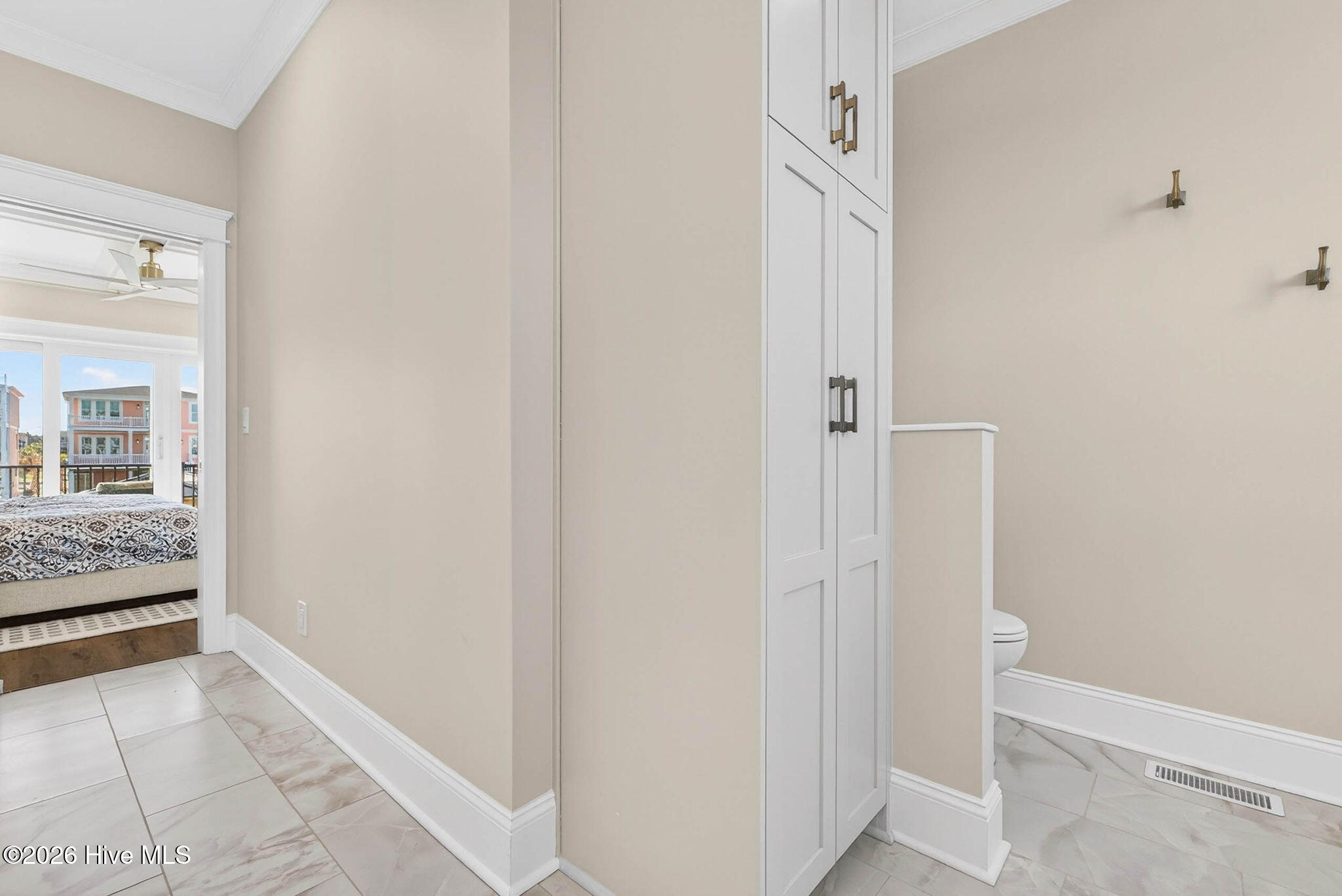 1416 Riverside Drive