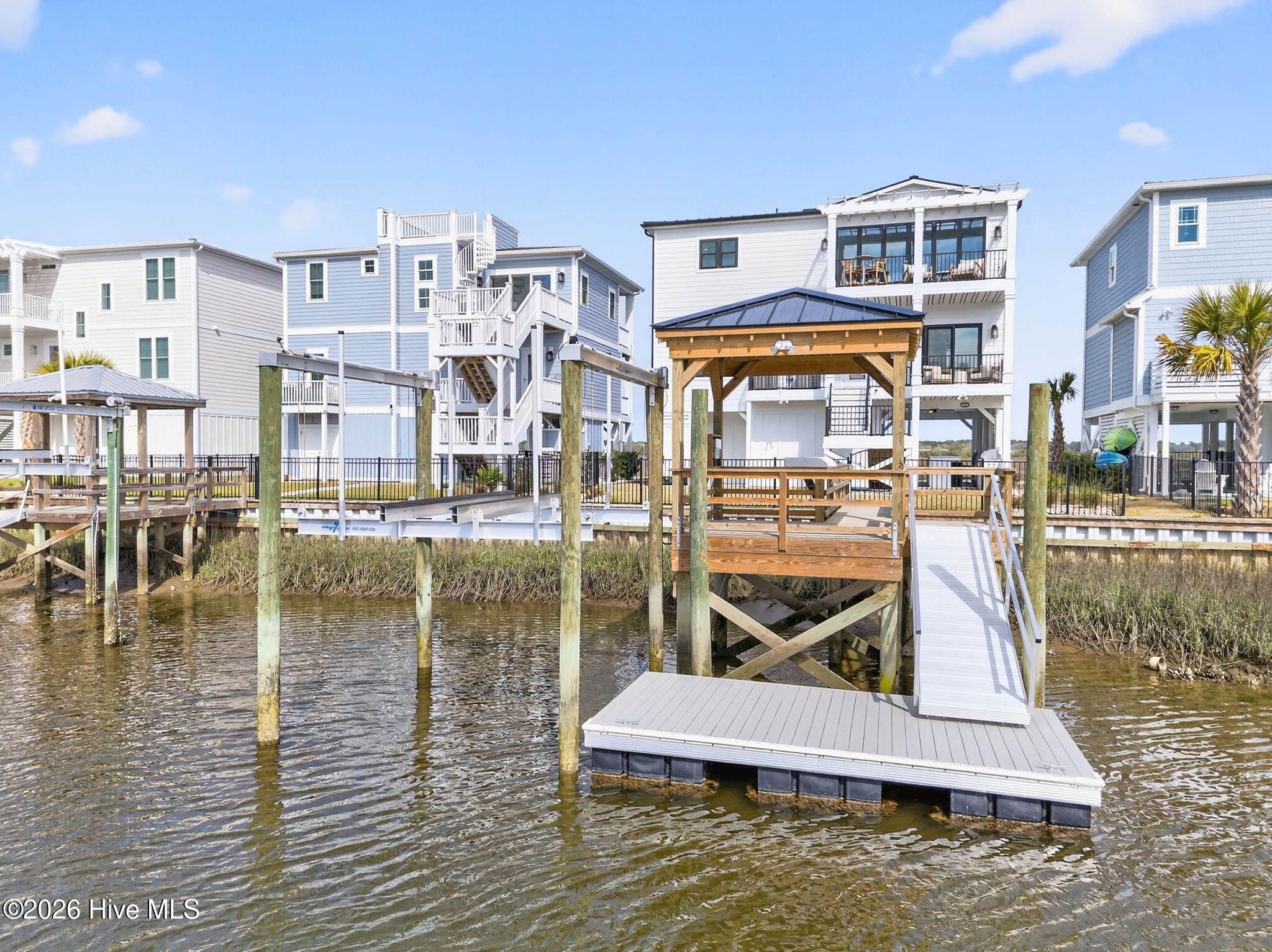 1416 Riverside Drive