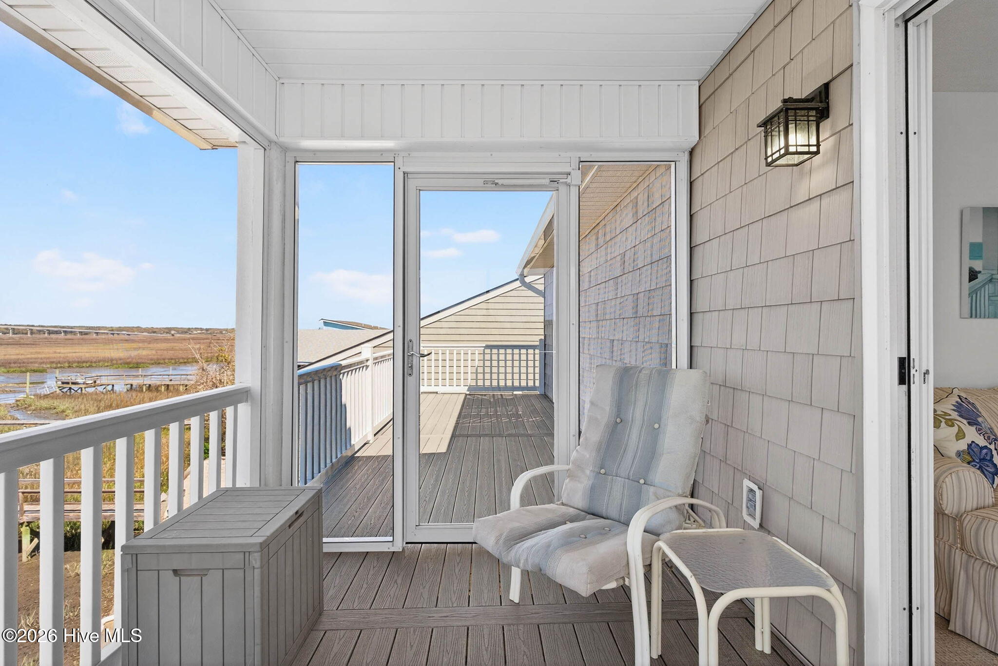 1206 N Shore Drive W