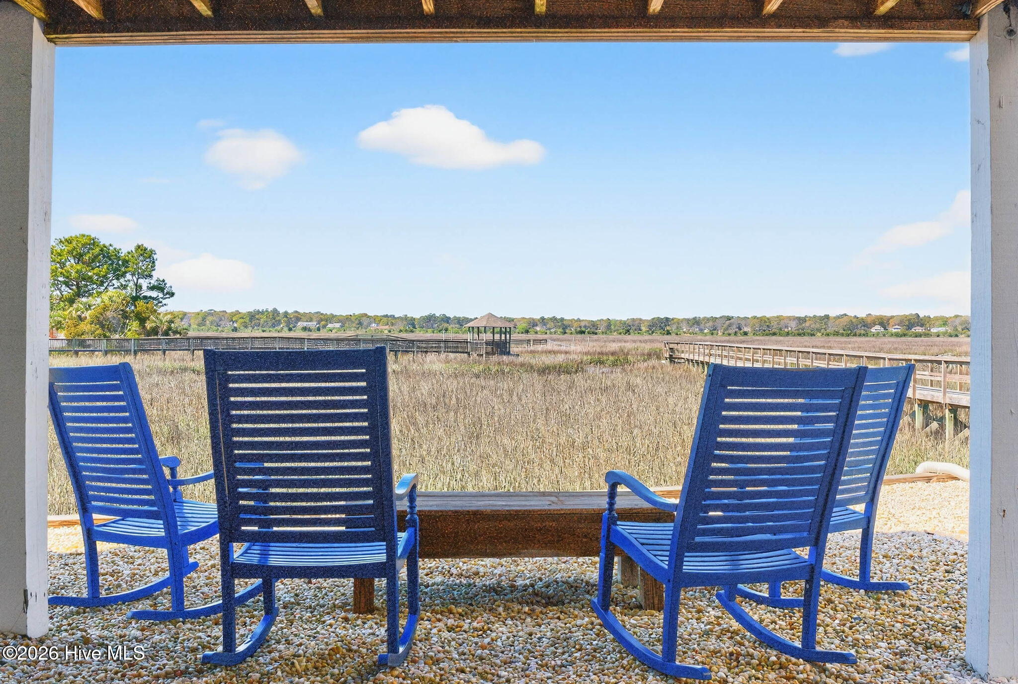 1206 N Shore Drive W