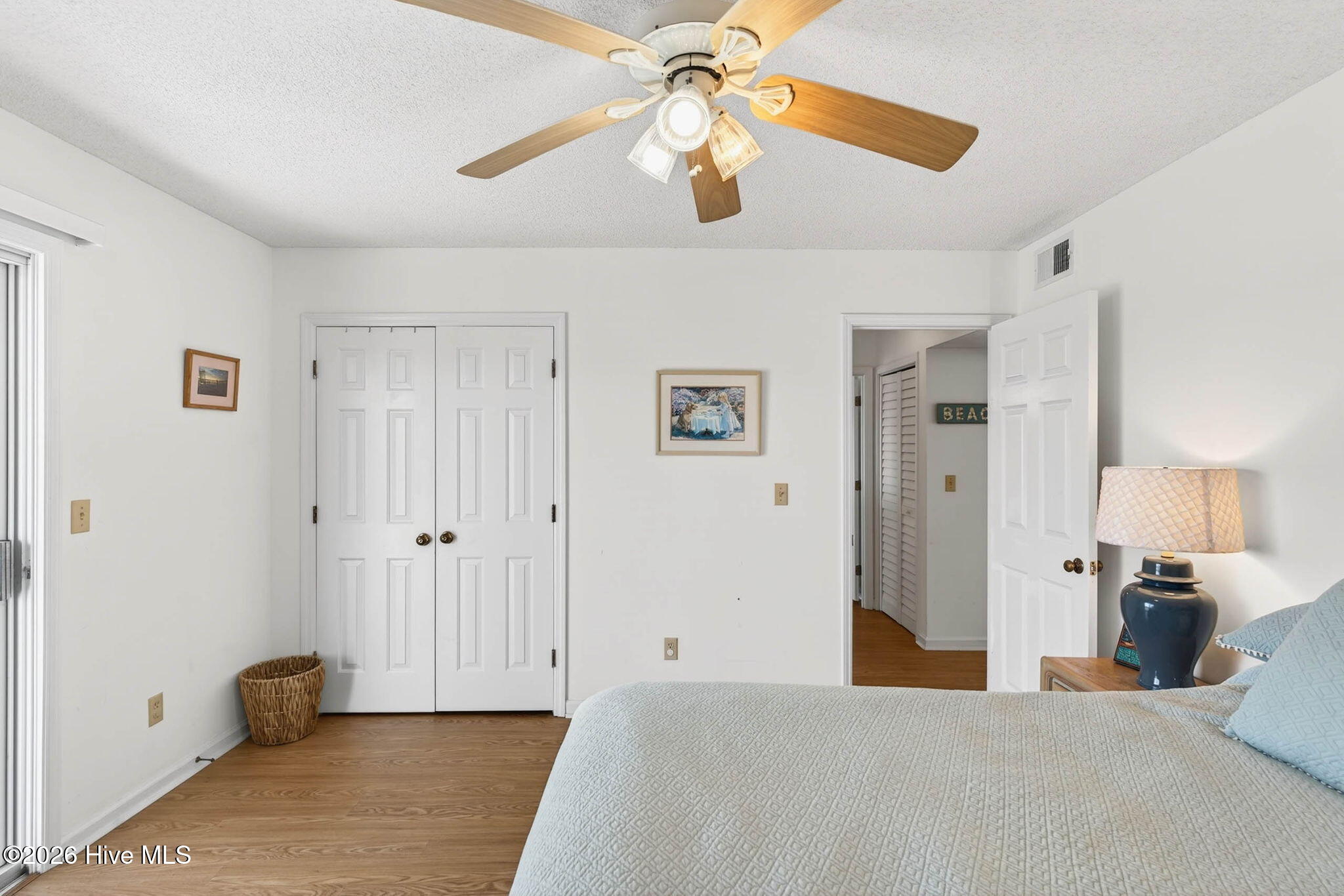 1206 N Shore Drive W