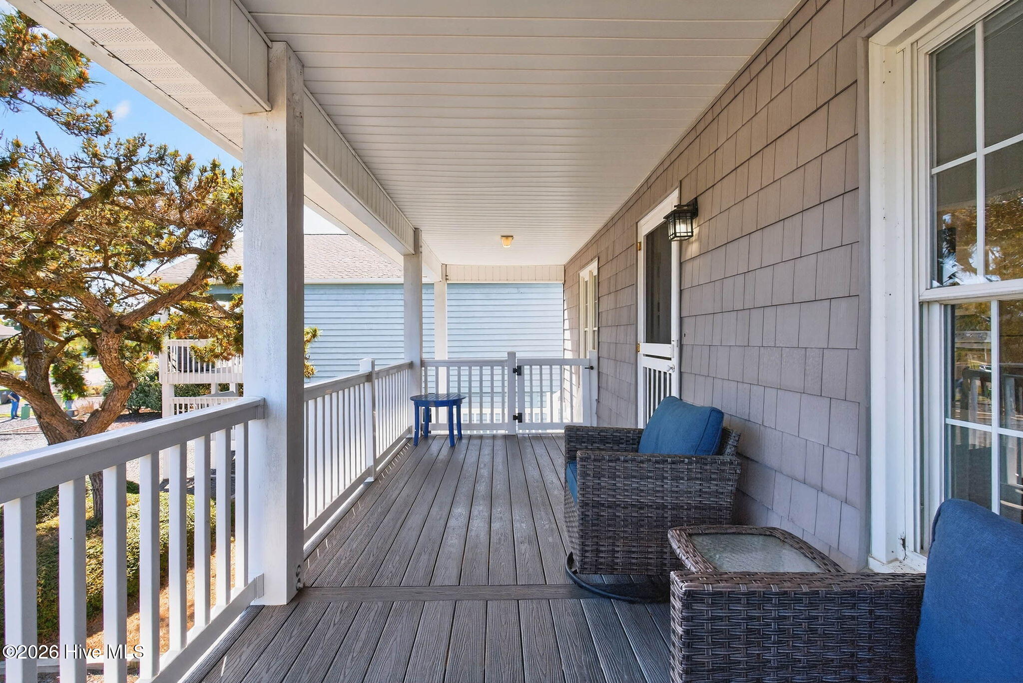 1206 N Shore Drive W