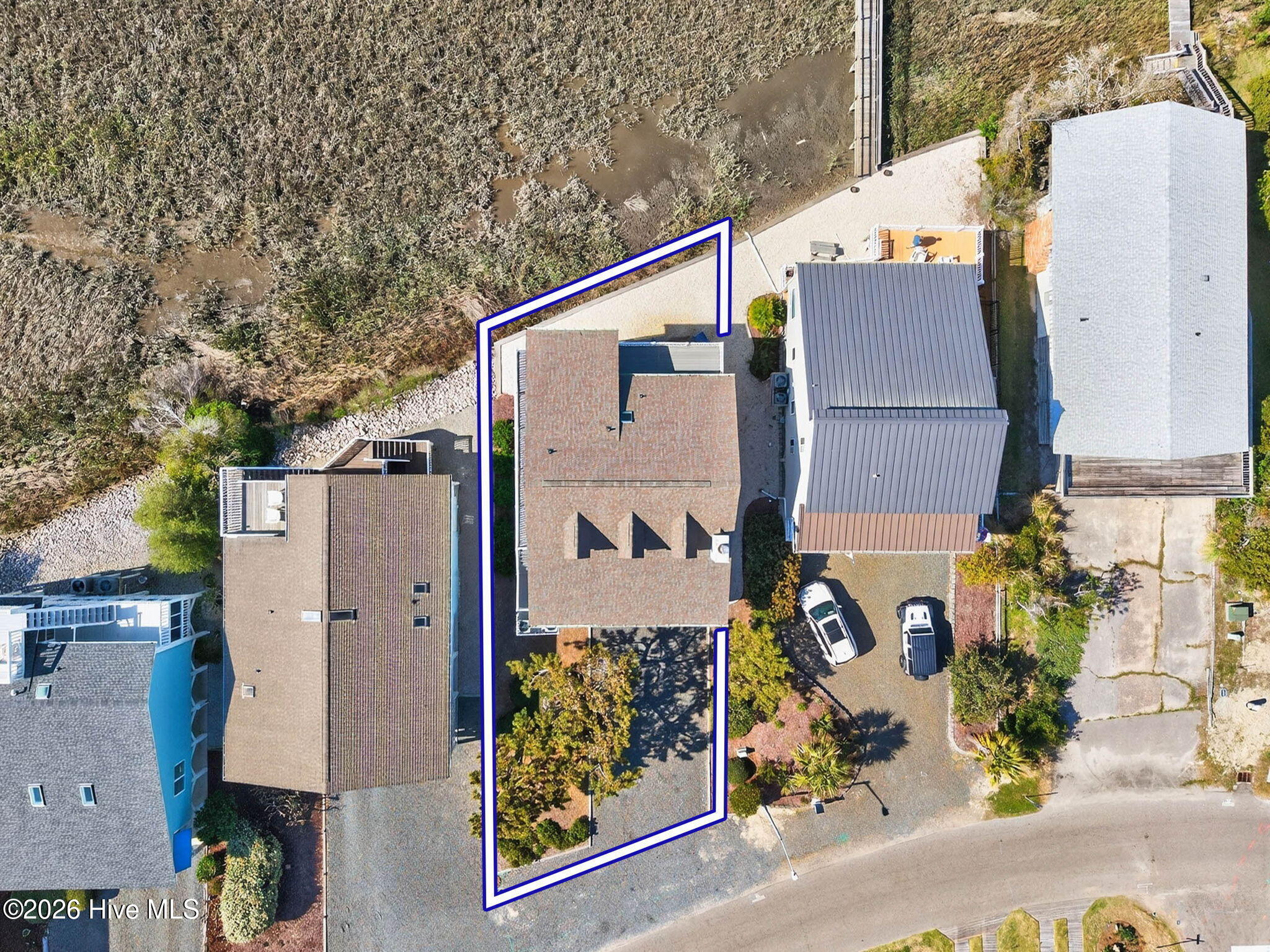 1206 N Shore Drive W