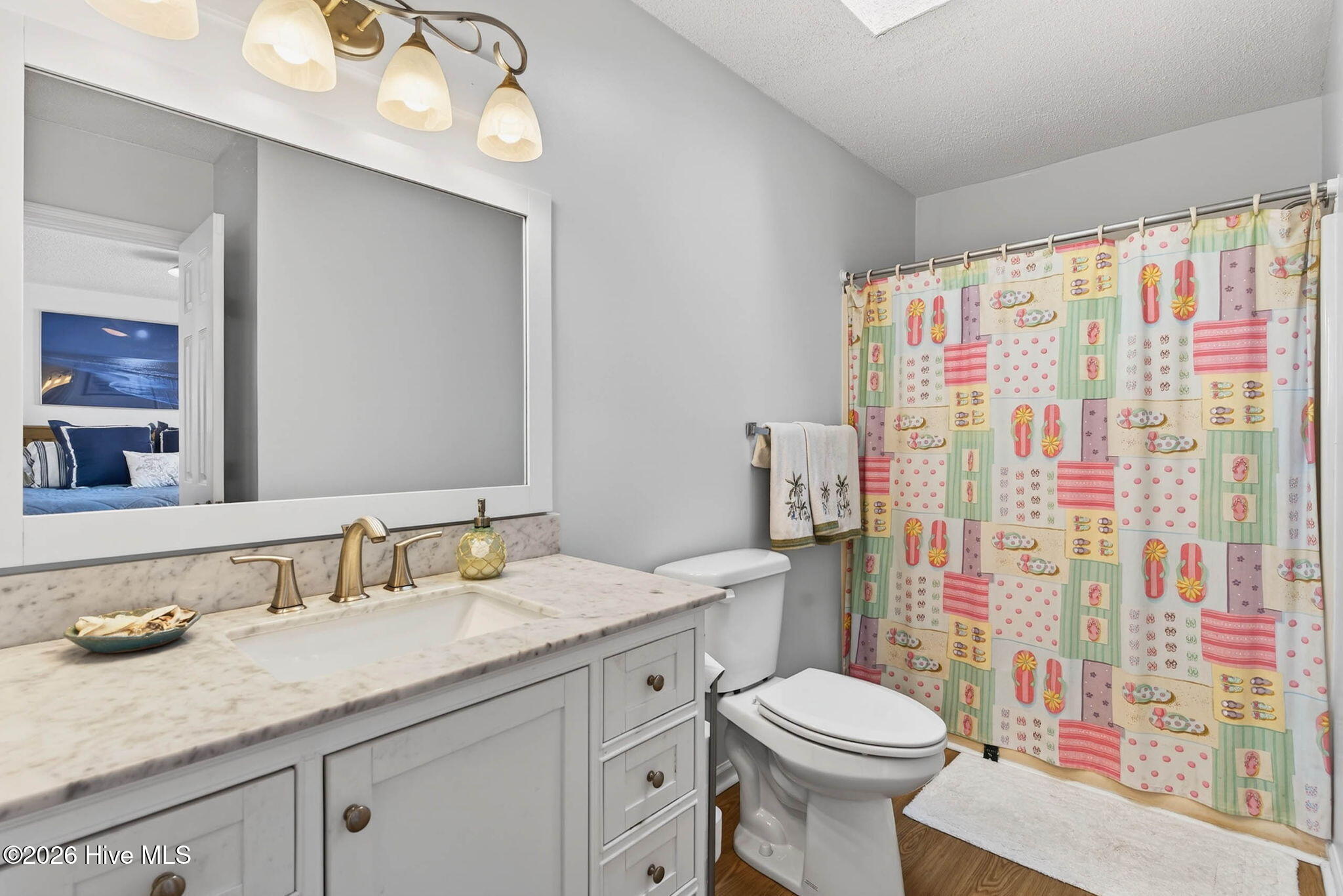 1206 N Shore Drive W