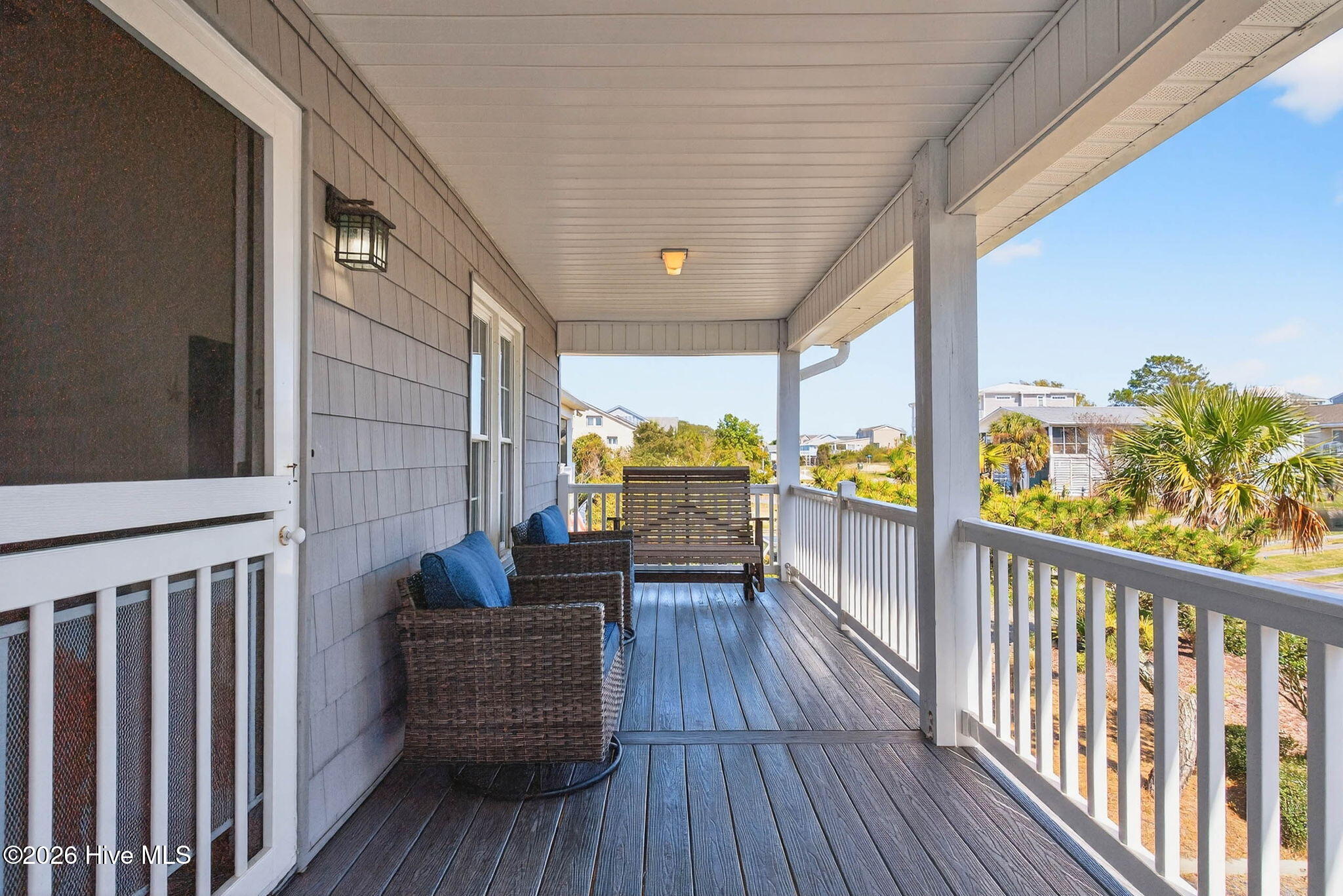 1206 N Shore Drive W