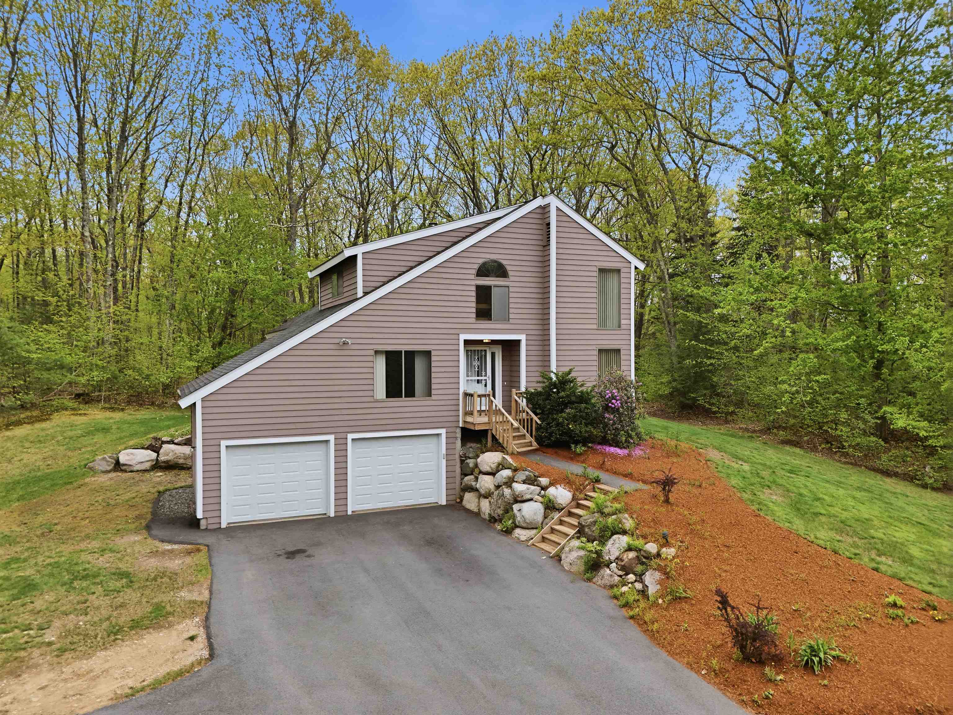 35 Pilgrim Circle