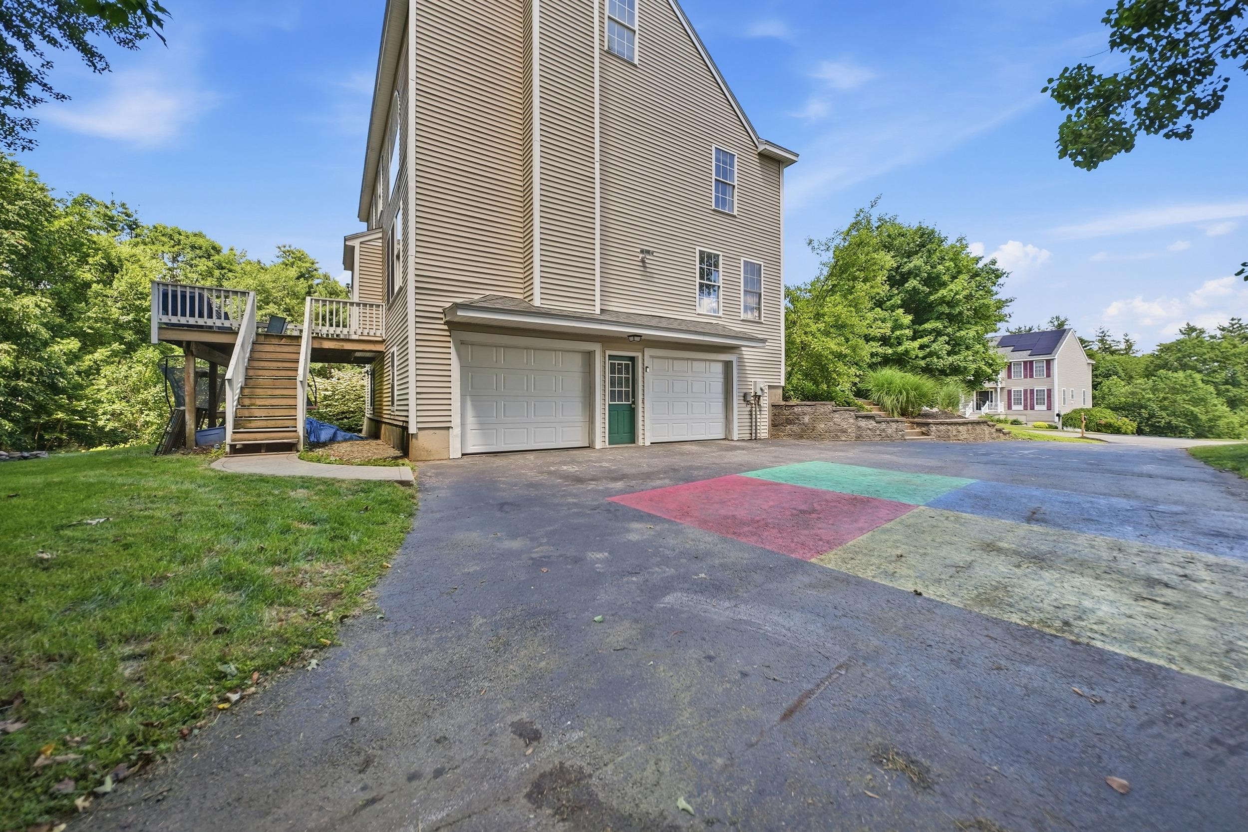 9 Hawk Drive