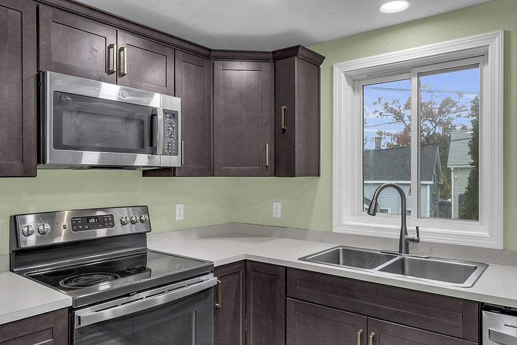 431 Walnut St Unit: 431