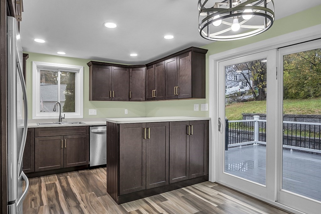 431 Walnut St Unit: 431