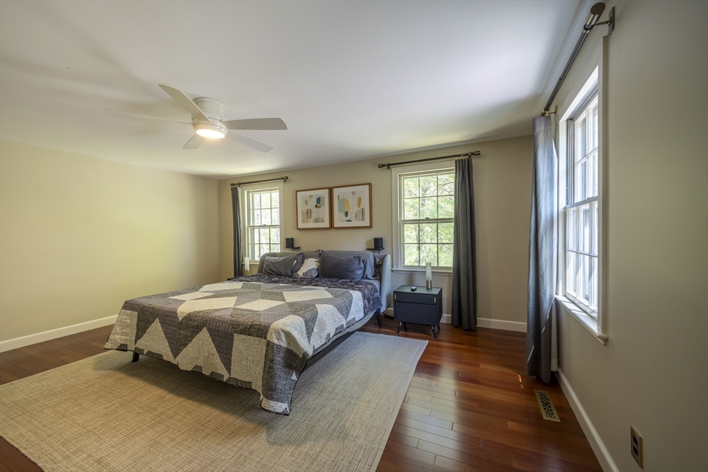25 Barberry Ln