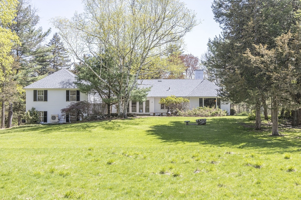 25 Barberry Ln