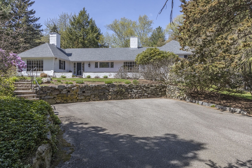 25 Barberry Ln