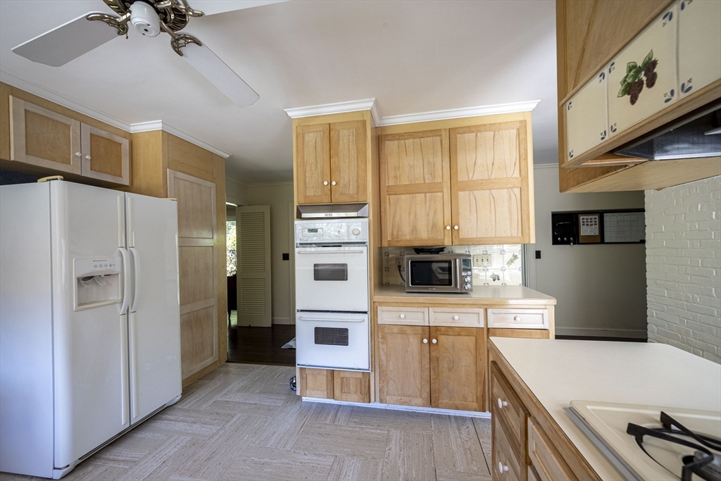 25 Barberry Ln
