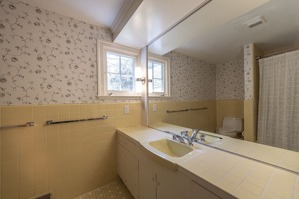 25 Barberry Ln