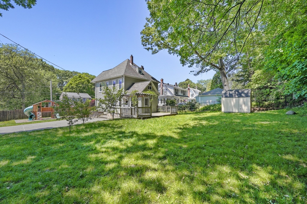250 Wentworth Avenue