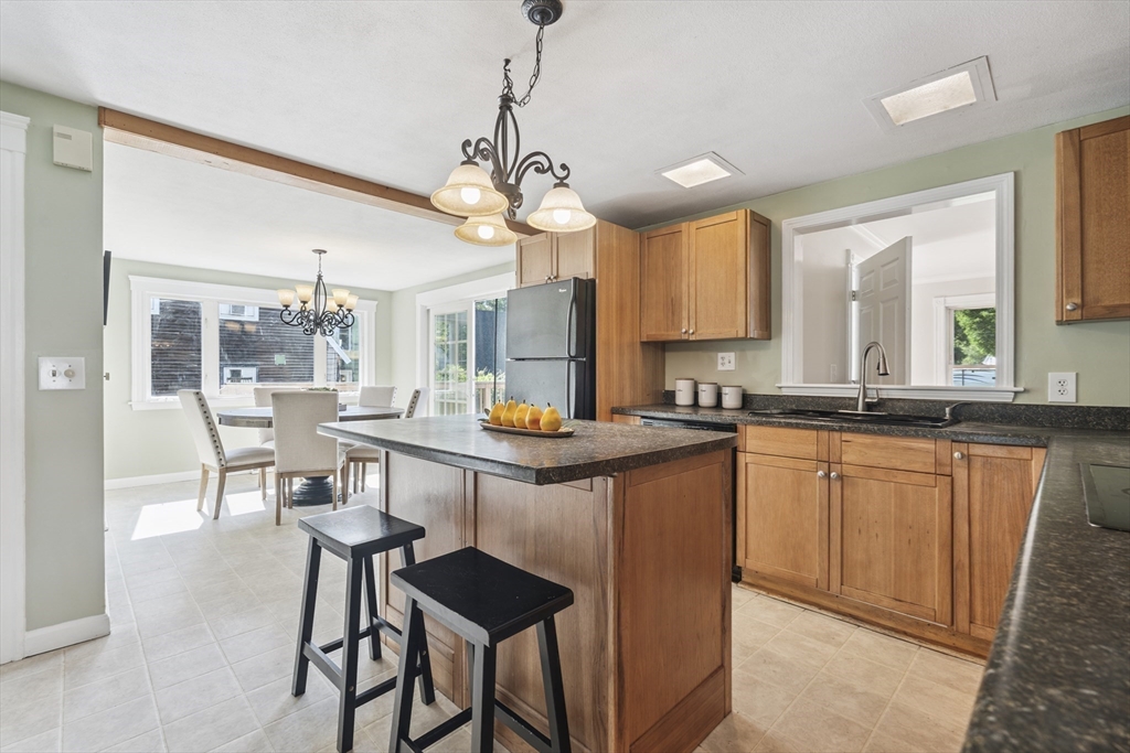 135 Golden Hill Ave