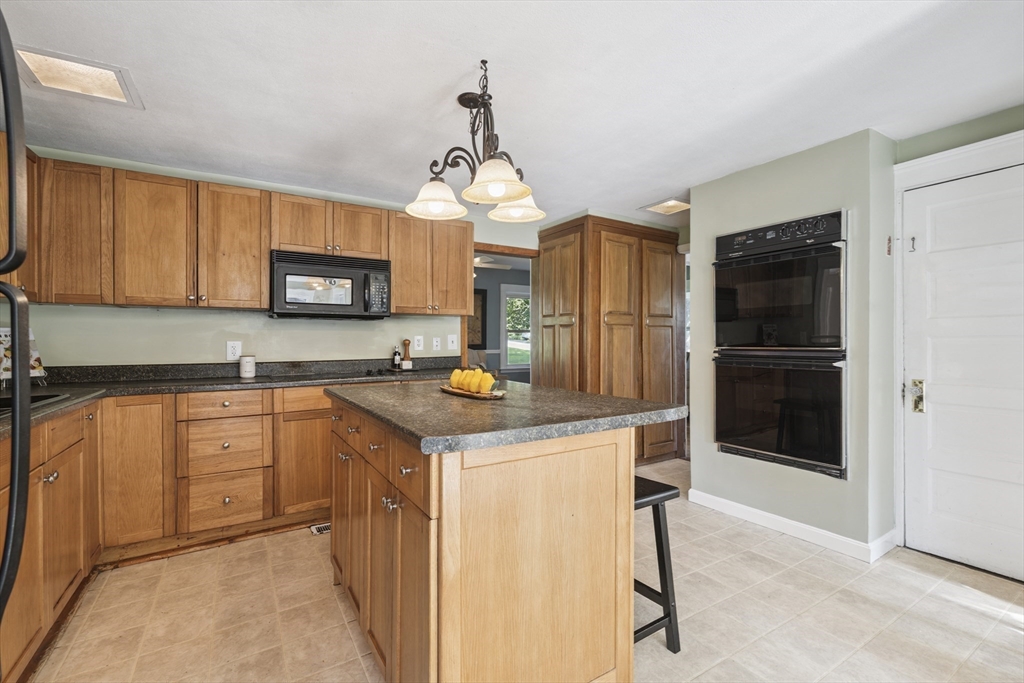 135 Golden Hill Ave