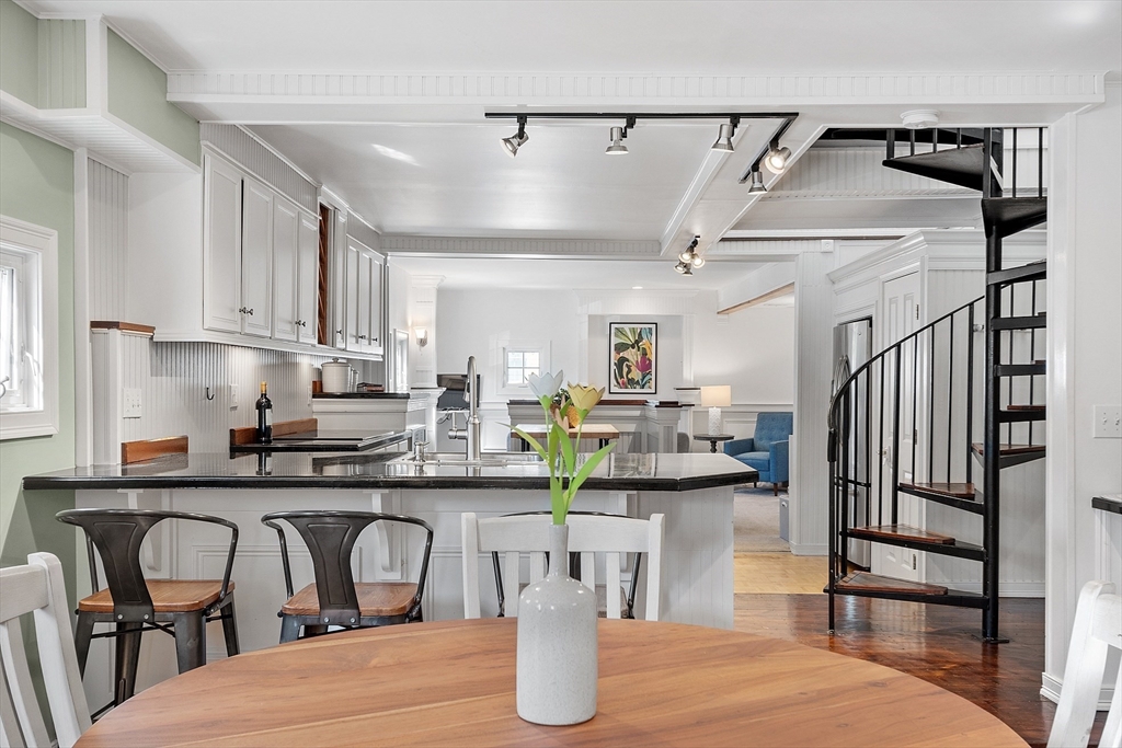 1 Huntington Ave # 7