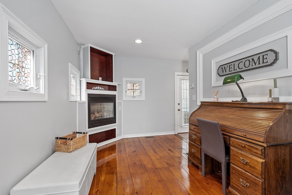 1 Huntington Ave # 7