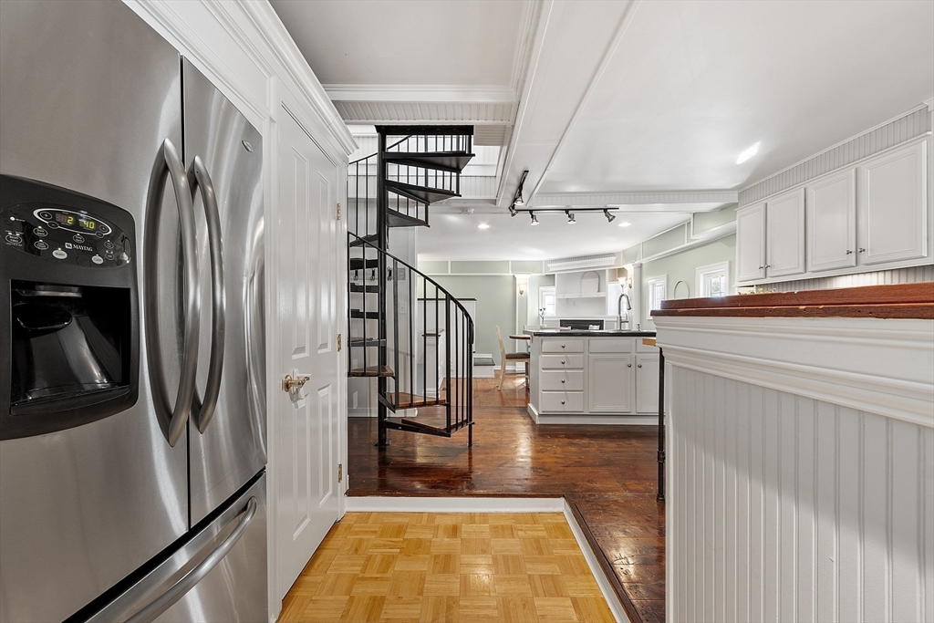 1 Huntington Ave # 7