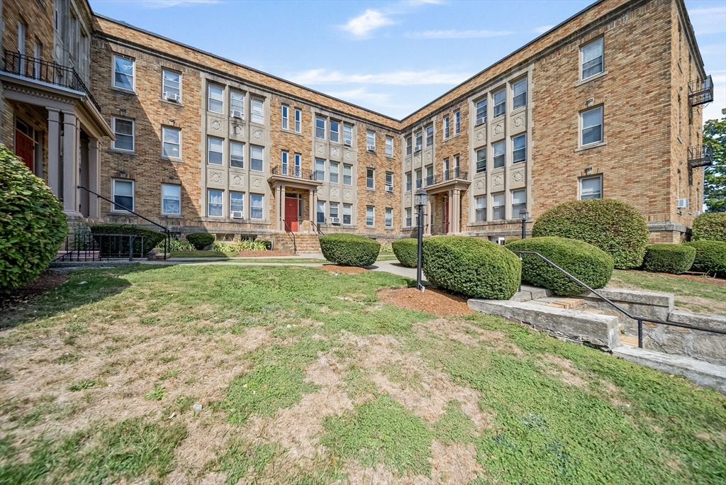 52 High St # 5