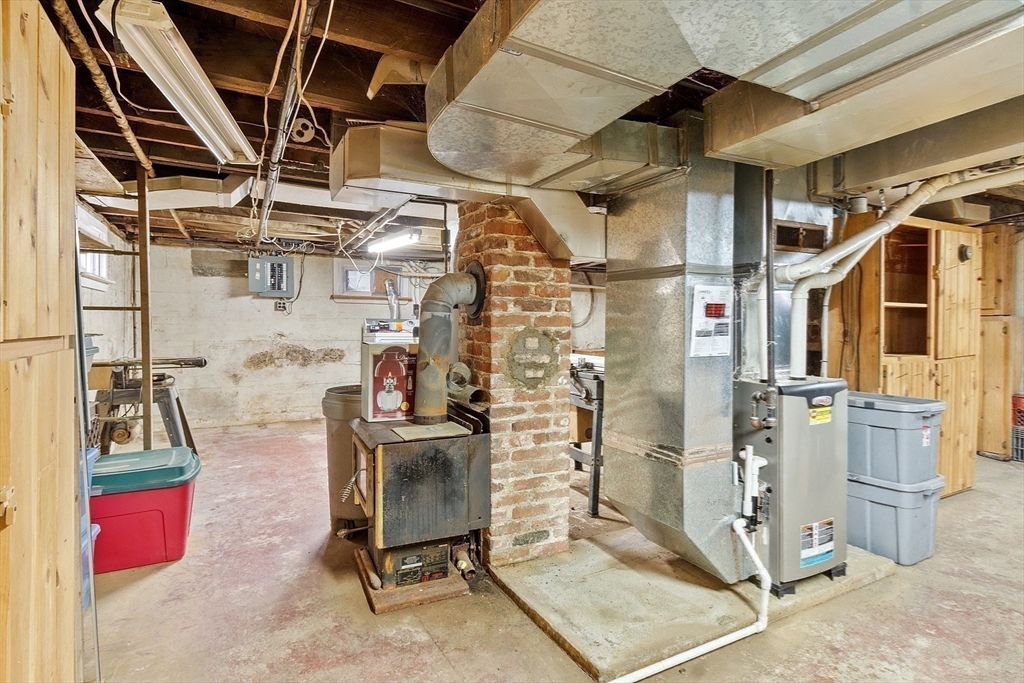 346 Townsend Rd