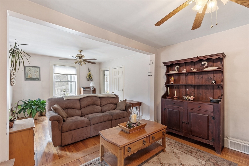346 Townsend Rd