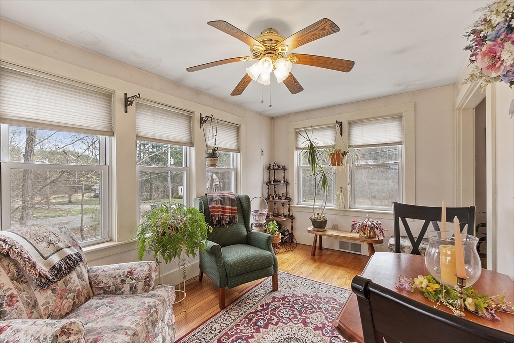 346 Townsend Rd