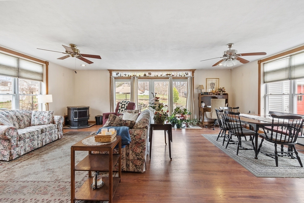 346 Townsend Rd