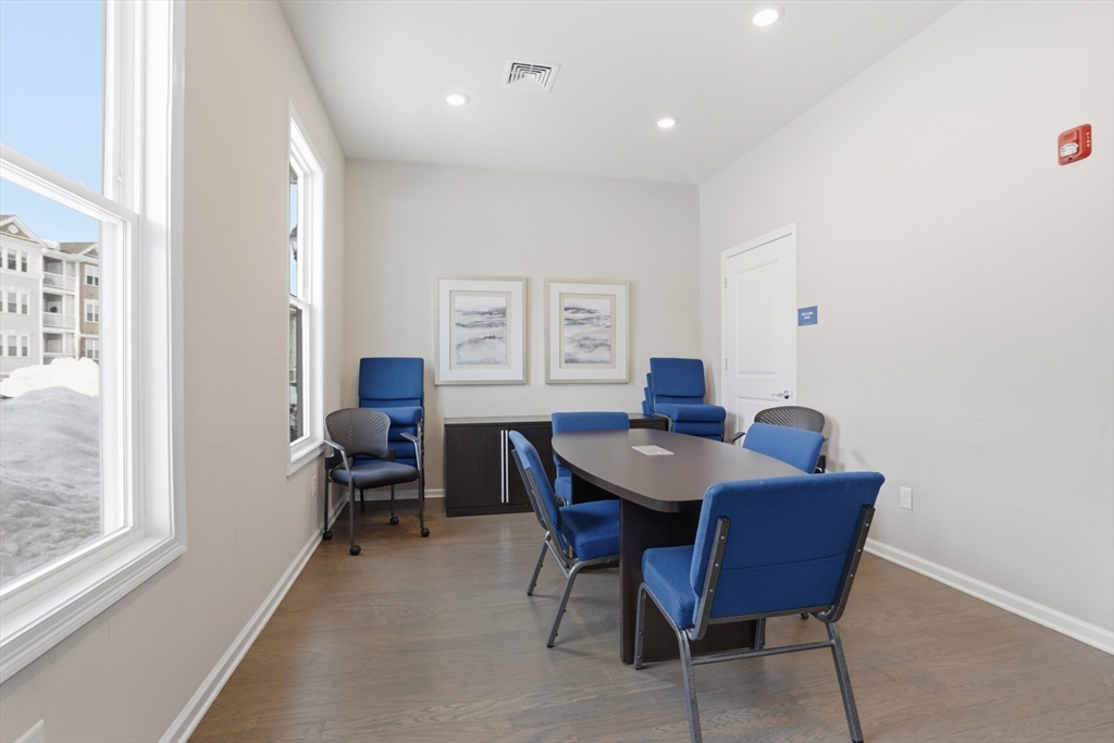 2 Francis Dr # 405