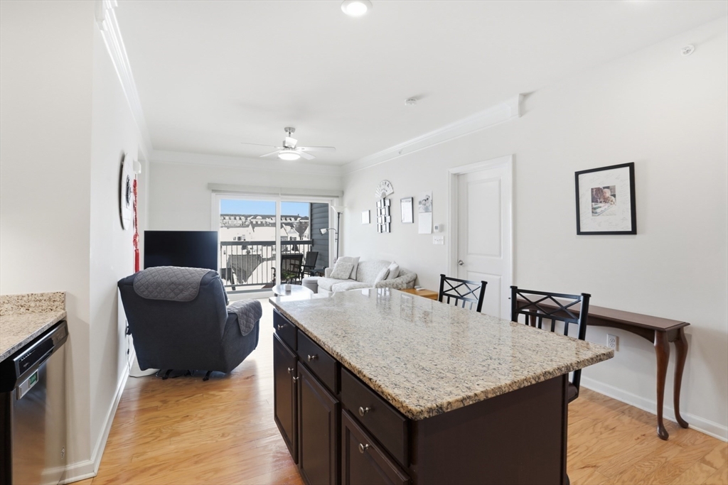 2 Francis Dr # 405