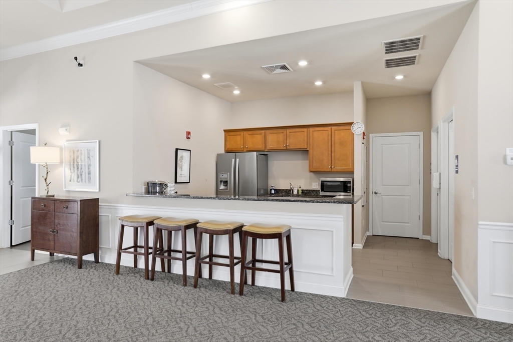 2 Francis Dr # 405