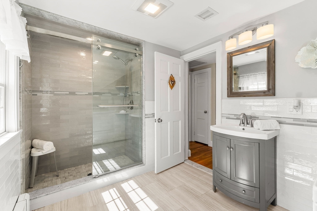 346 Albion St.
