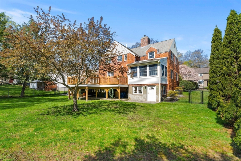 346 Albion St.