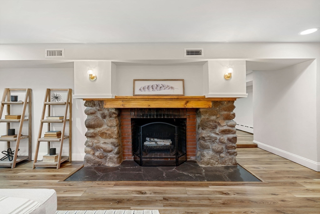 346 Albion St.