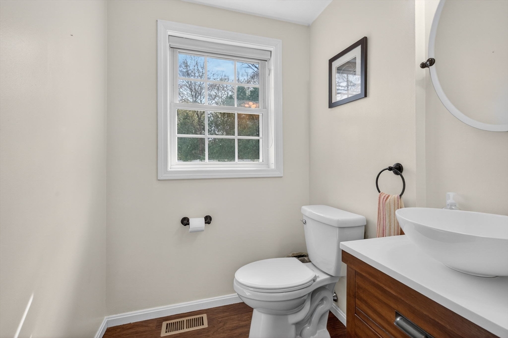18 Prospect St