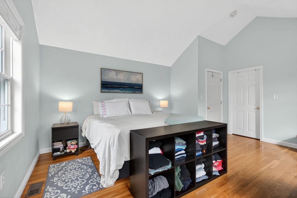 18 Prospect St