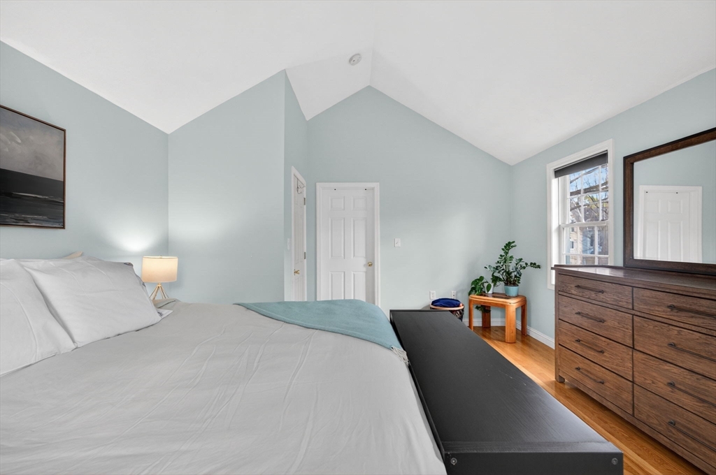 18 Prospect St