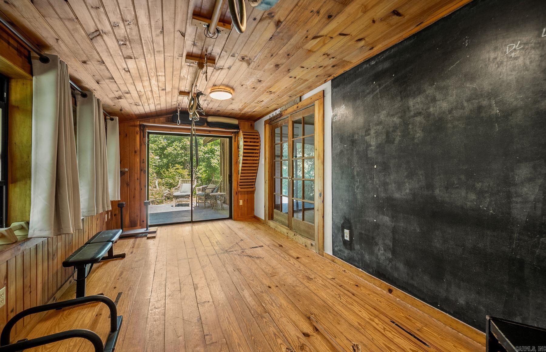 2306 County Road 8050