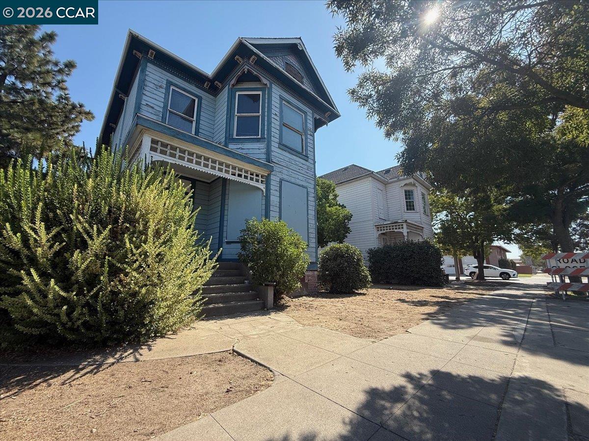 151 S 3Rd Ave
