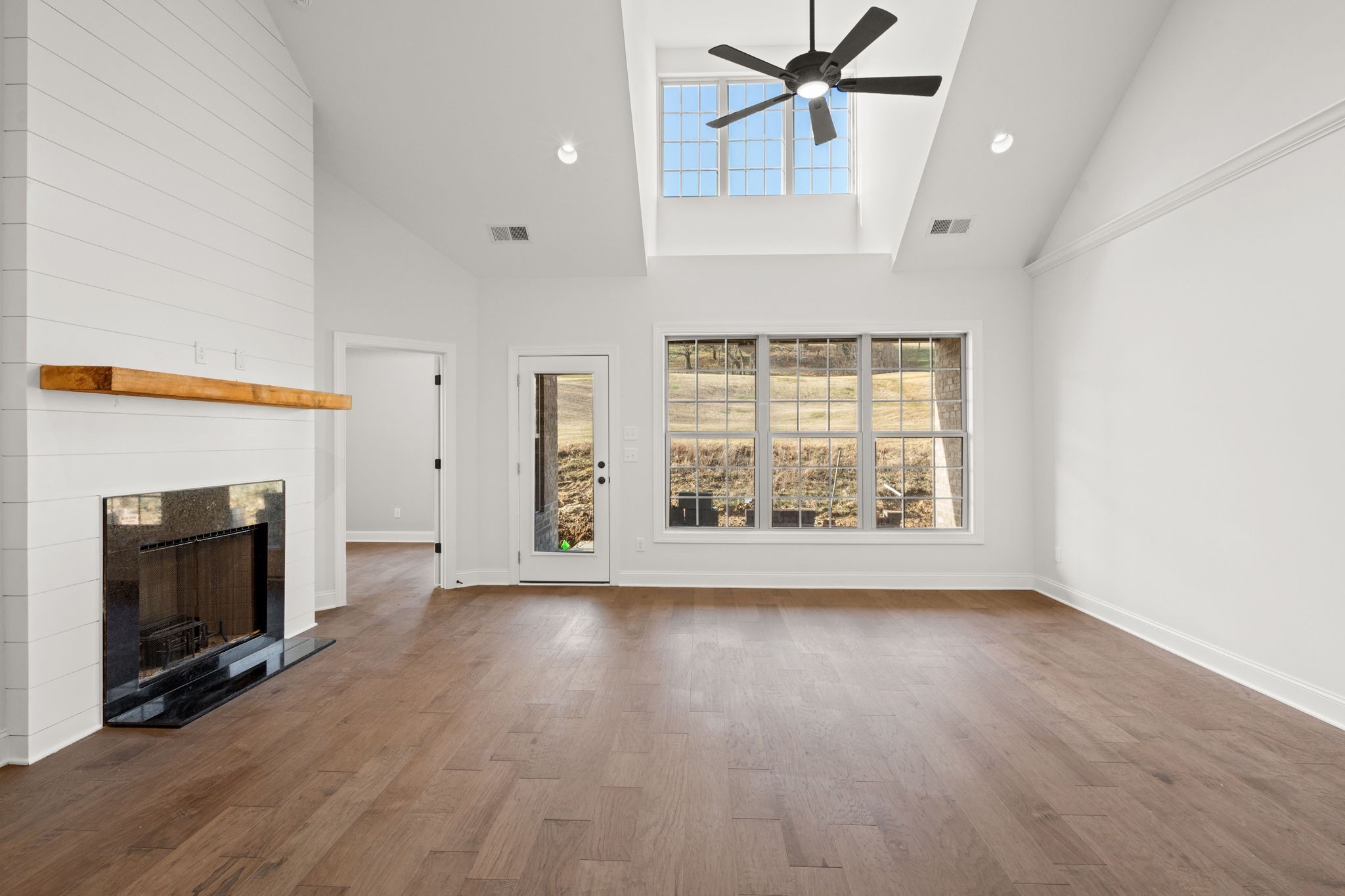 174 Village Cir Unit: 64