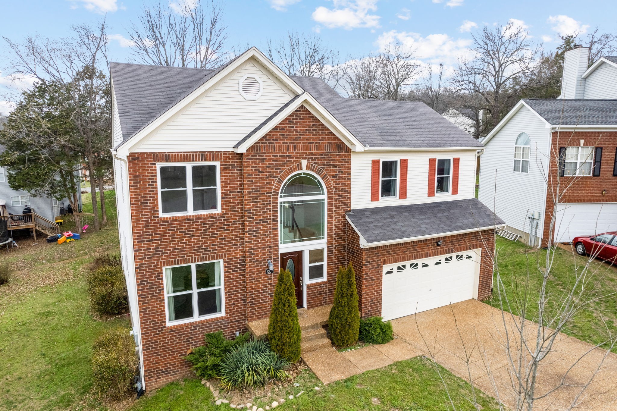 2307 N Cromwell Ct