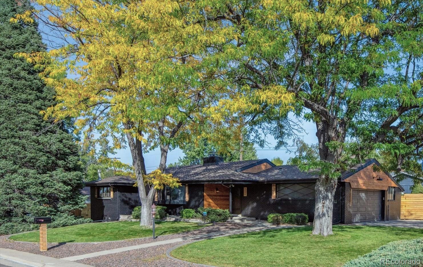 3250 Moore Court