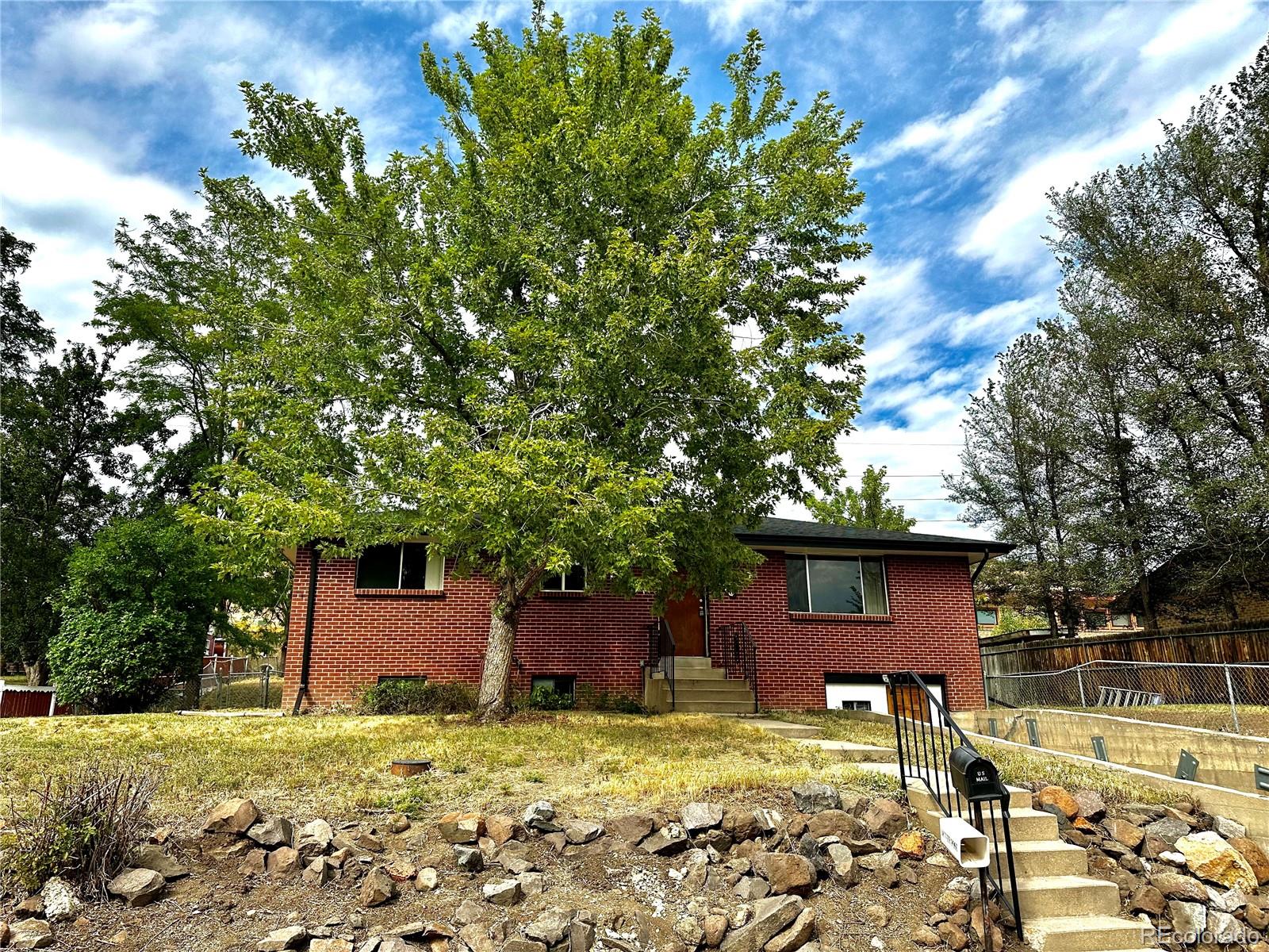 15995 W 14th Place