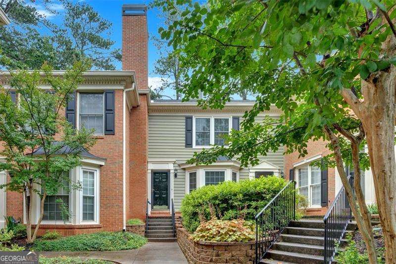 4 Mount Vernon Circle