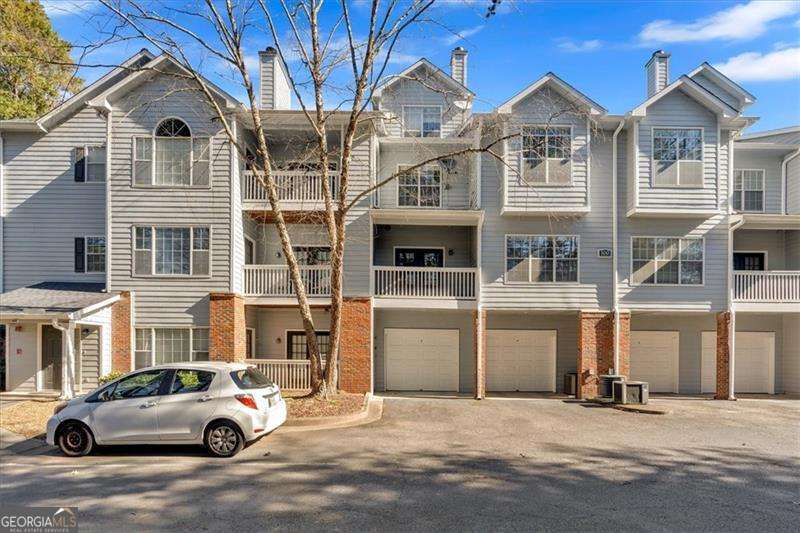 107 Vinings Forest Circle SE