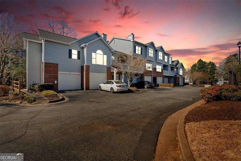 107 Vinings Forest Circle SE