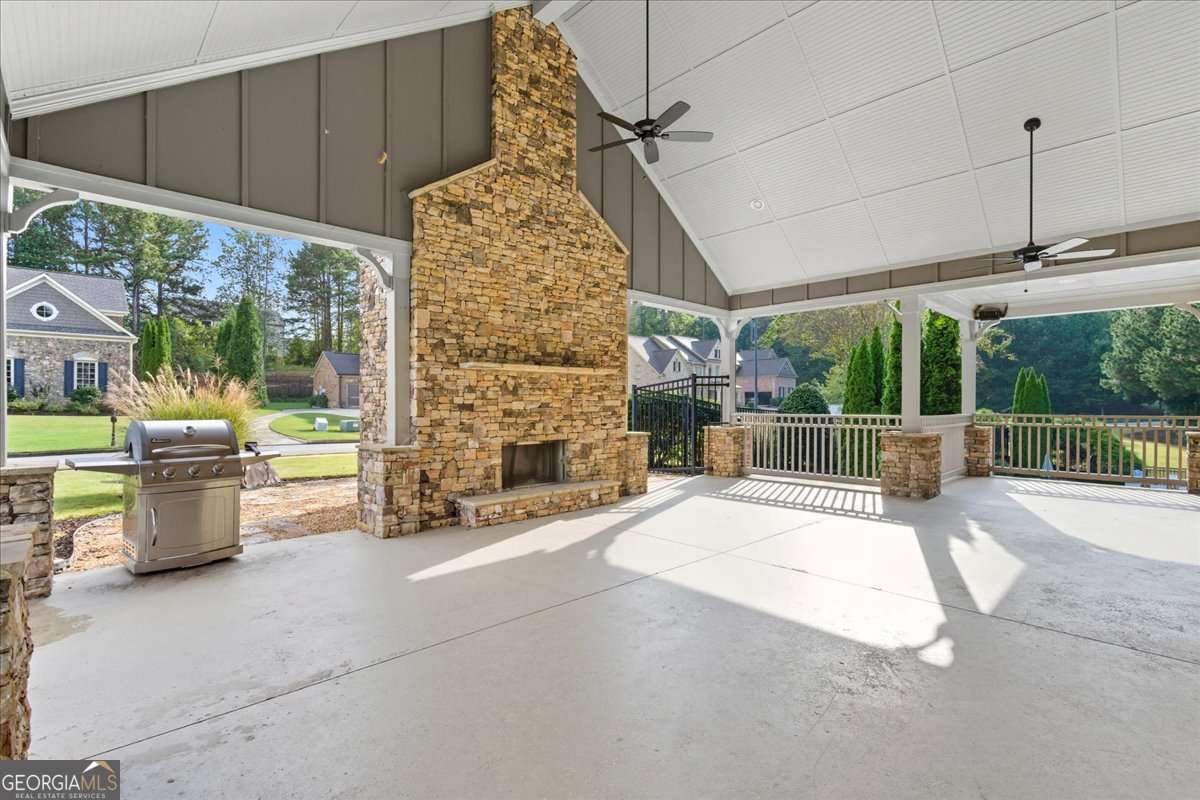 120 Fernwood Drive