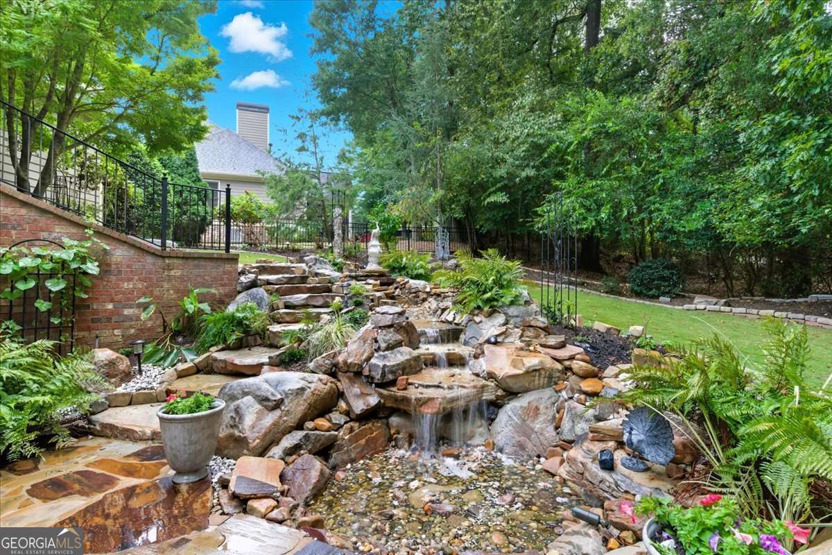 120 Fernwood Drive